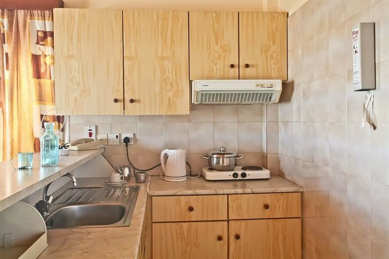 Windmills Hotel Apartments Protaras 3*,