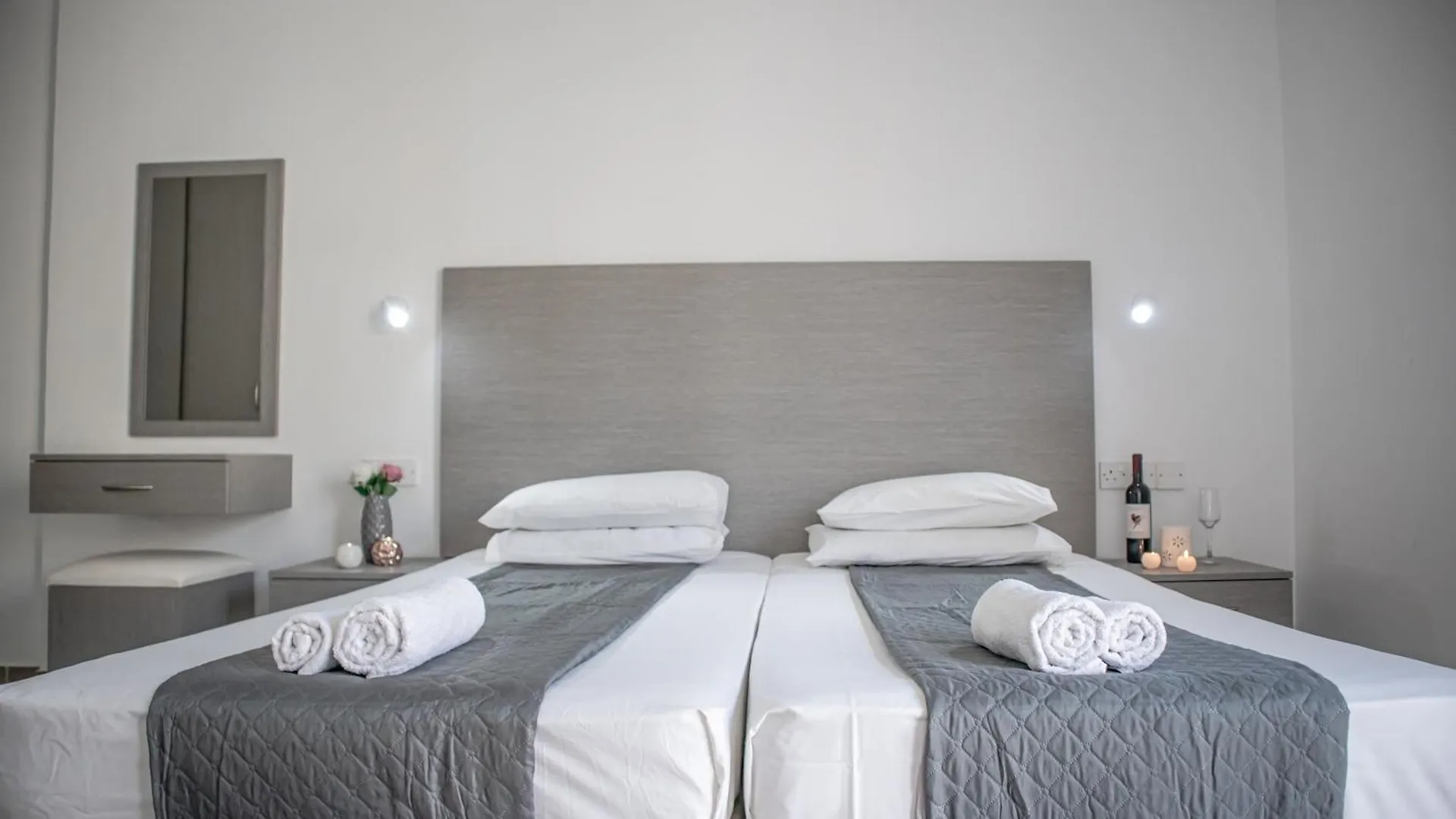 Hotel de apartamente Windmills Hotel Apartments Protaras